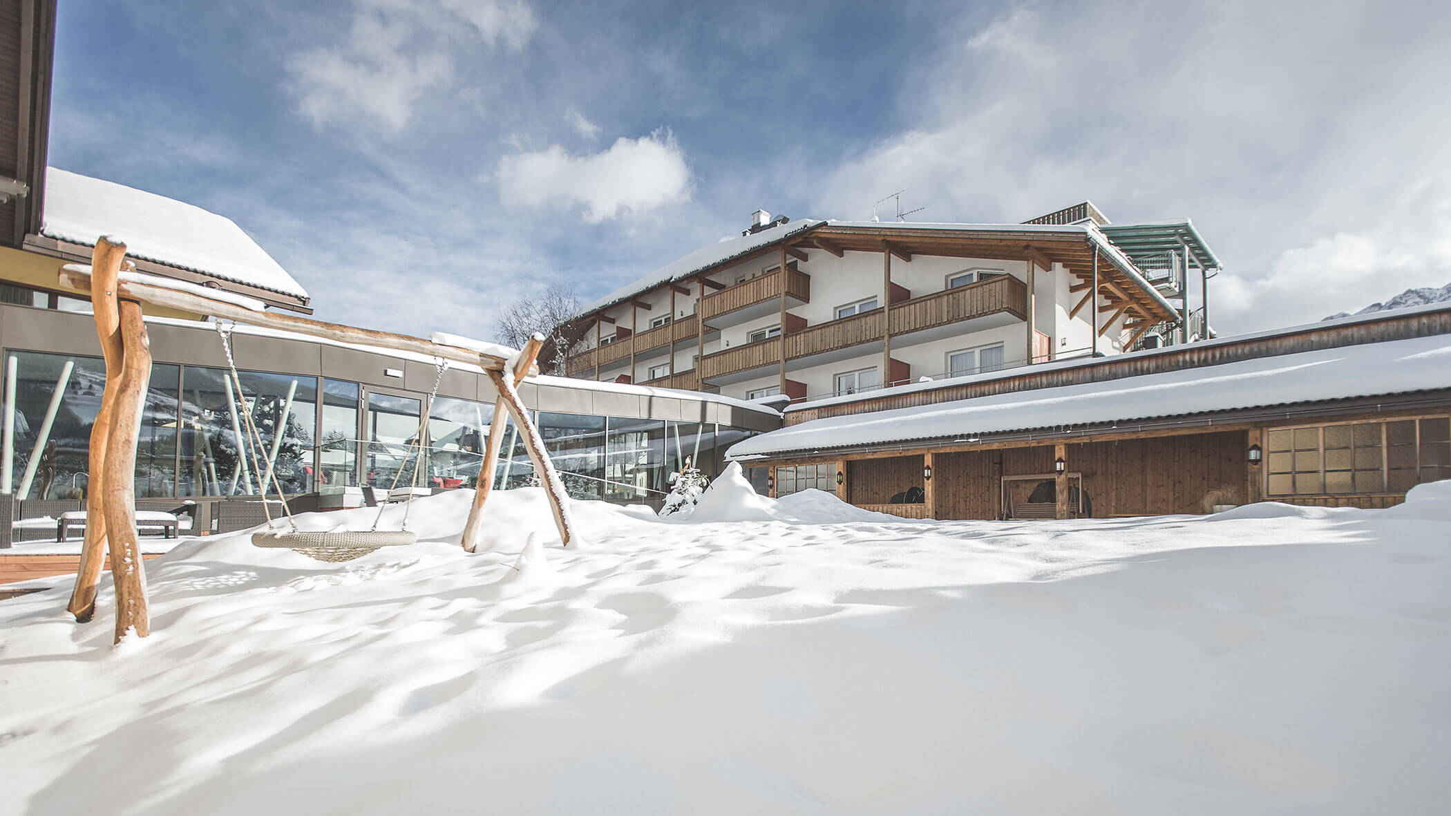 Hotel Fameli in winter - Exterior view landscape format - Hotel Fameli