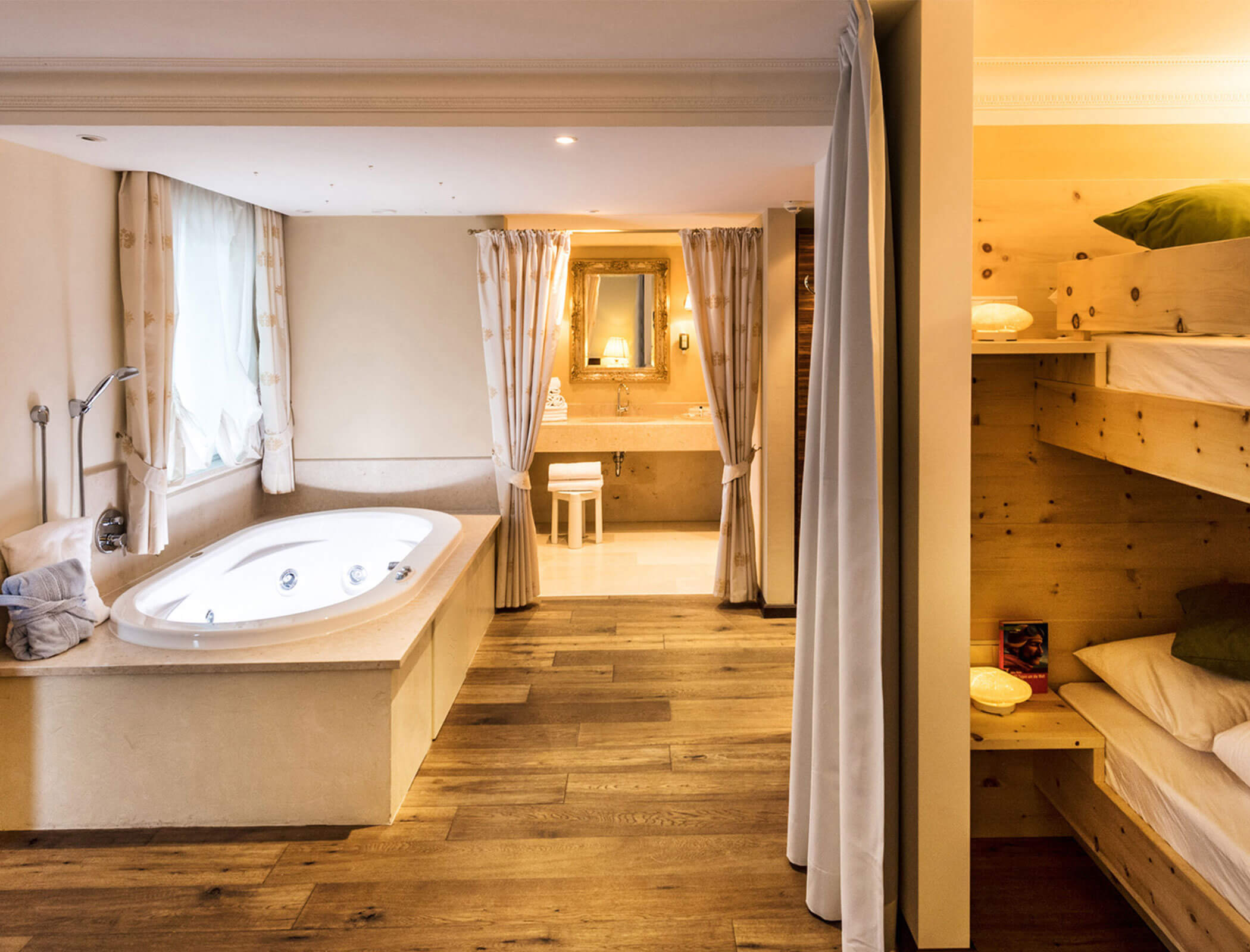 Whirlpool in the Suite Fameli Exclusive - Hotel Fameli