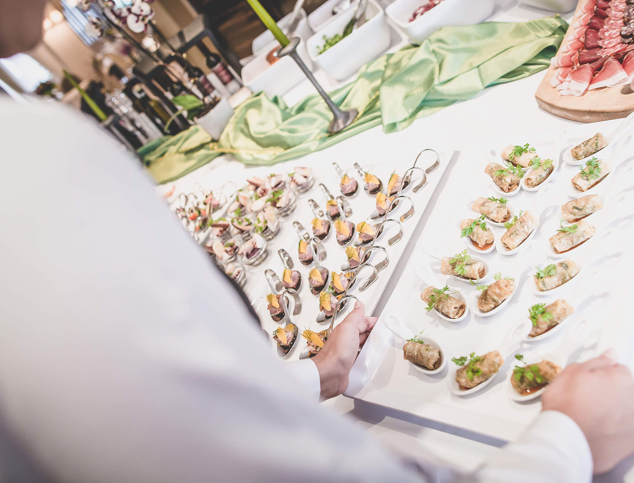 The buffet is being prepared - Hotel Fameli
