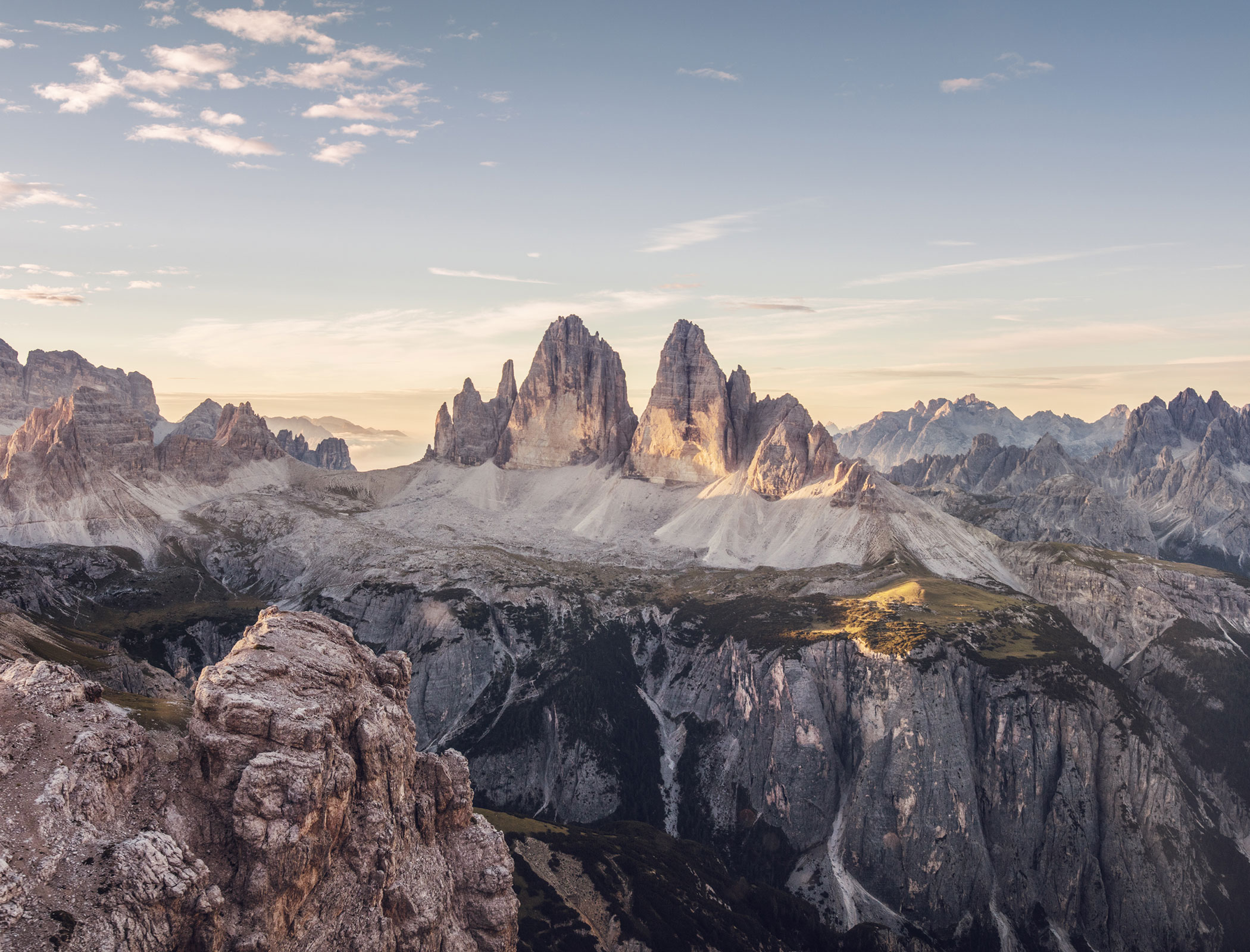 Three Peaks - Hotel Fameli