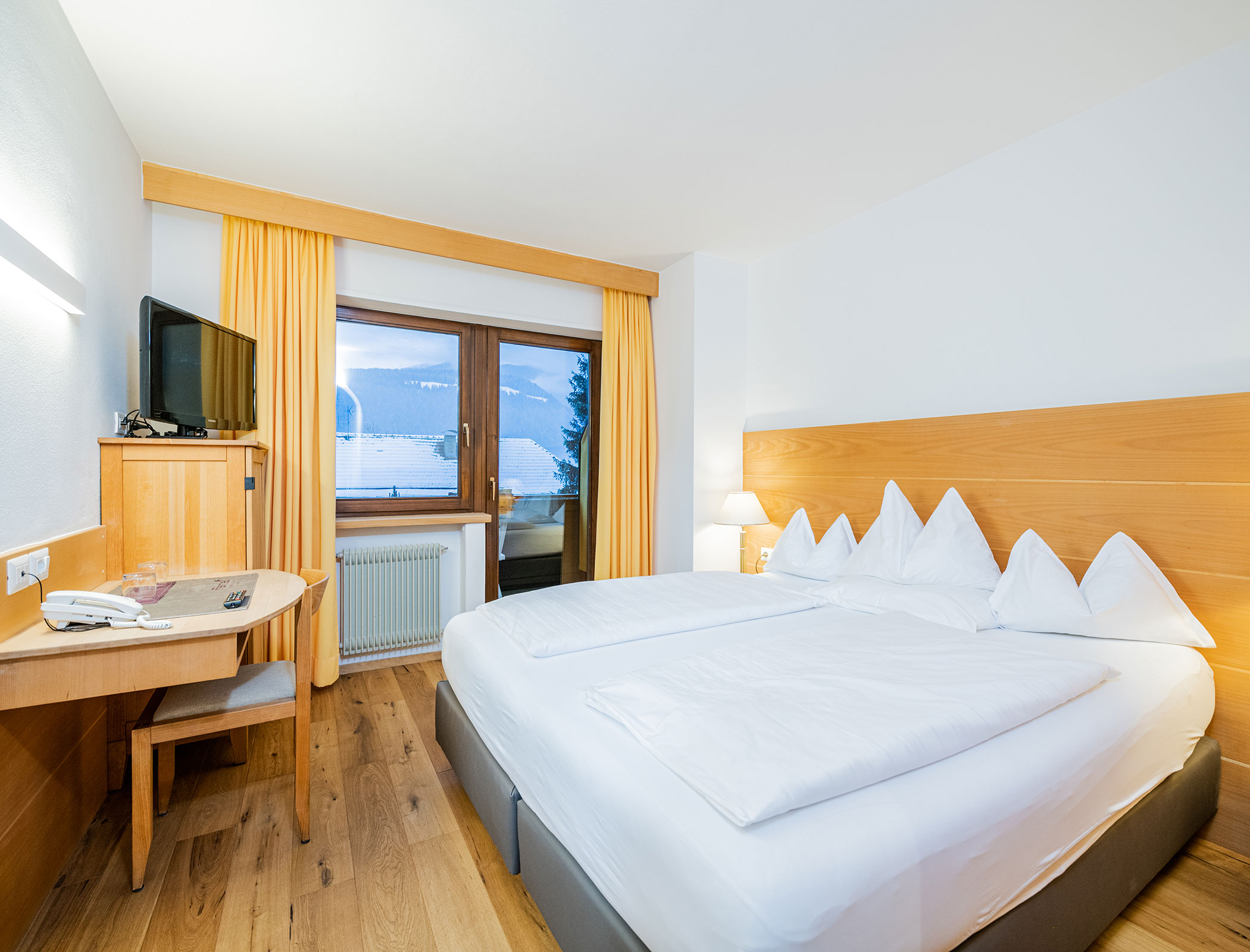 Suite Fameli Basic double bed - Hotel Fameli